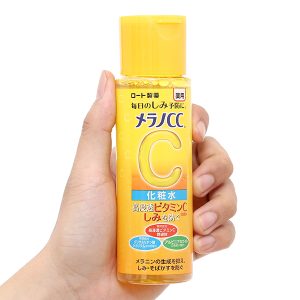 Dung dịch Melano CC Whitening Lotion giúp dưỡng sáng da, mờ thâm nám chai 170ml