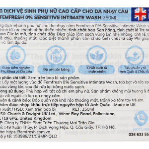 Dung dịch vệ sinh phụ nữ Femfresh 0% Sensitive Wash làm sạch cho da nhạy cảm chai 250ml