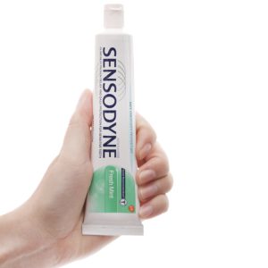 Kem đánh răng Sensodyne Fresh Mint giảm ê buốt tuýp 100g