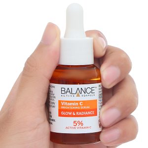 Serum Balance Active Formula Vitamin C dưỡng ẩm và làm trắng da chai 30ml